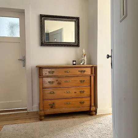 Daire Ck Business 4br, Wlan, Parking Hemmingen (Hannover)